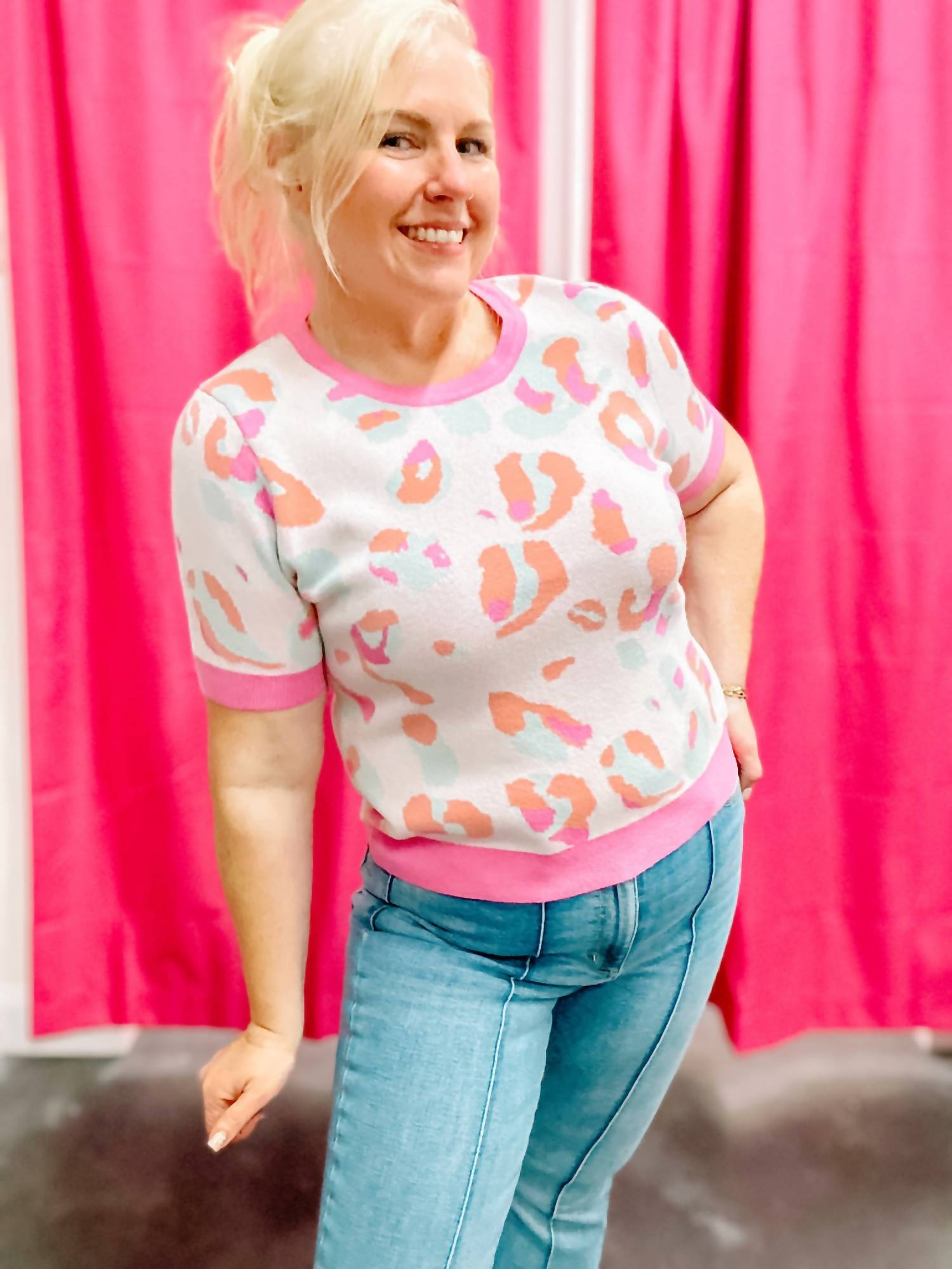 Bibi - Leopard Round Neck Short Sleeve Sweater
