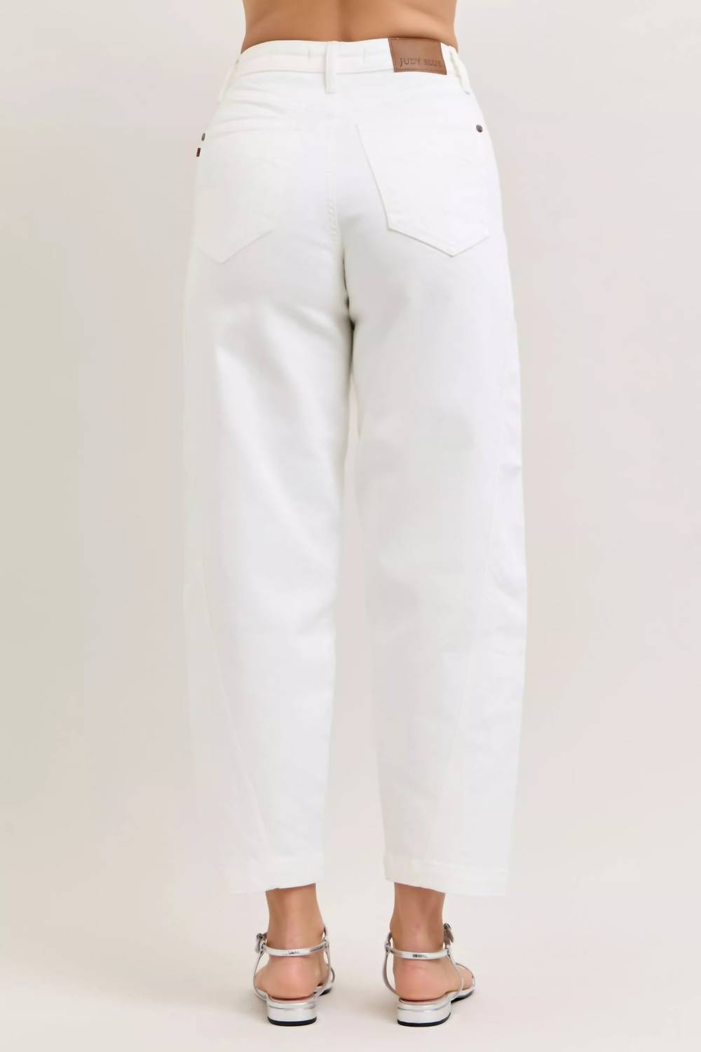 Judy Blue Rigid High Rise Barrel Jeans in white - women's jeans - detail view