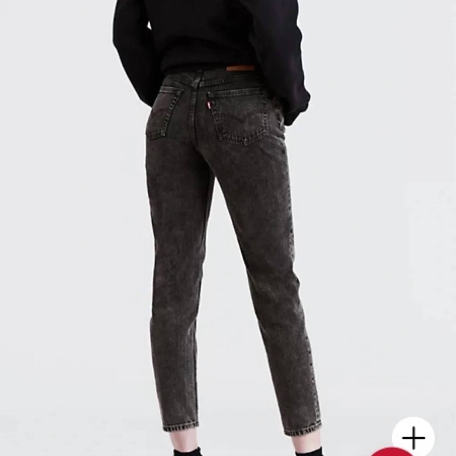 Levi'S - Women's Premium Mom Jeans