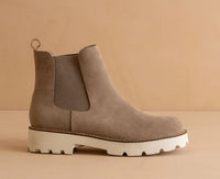 Oasis Society - Women's Gianna Chunky Sole Boot Shoe
