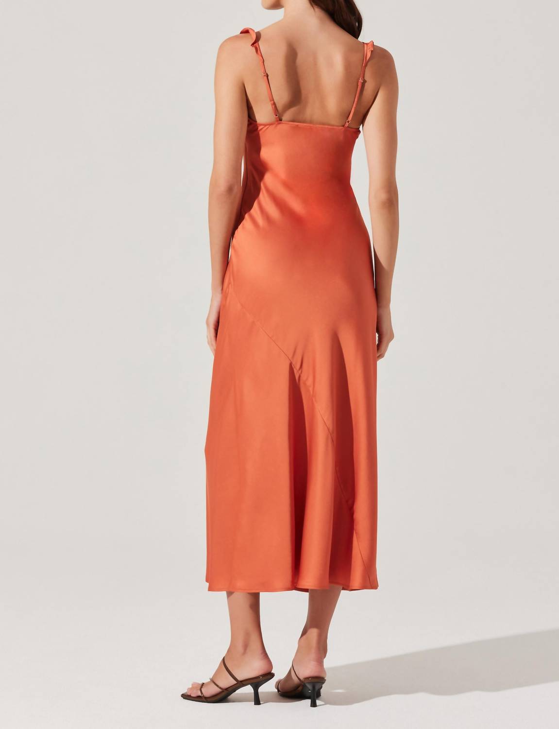Astr - Zoie Midi Dress