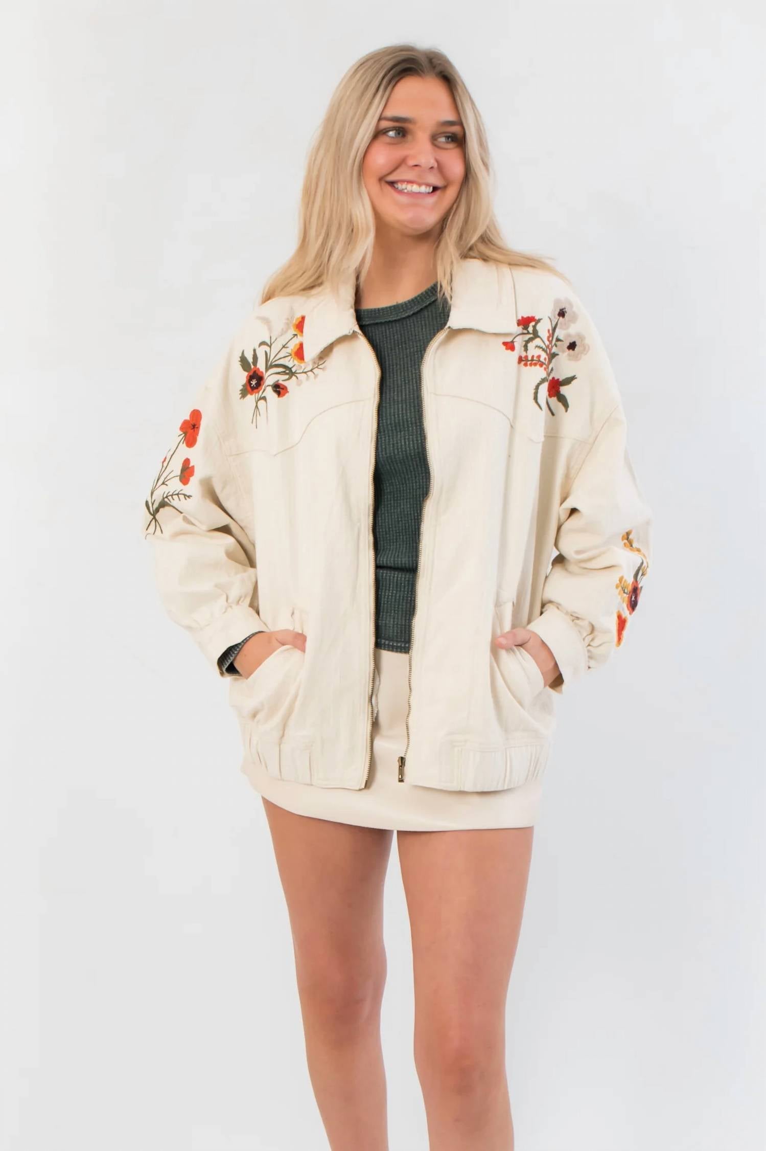 Veveret - Autumn Blooms Embroidered Denim Jacket