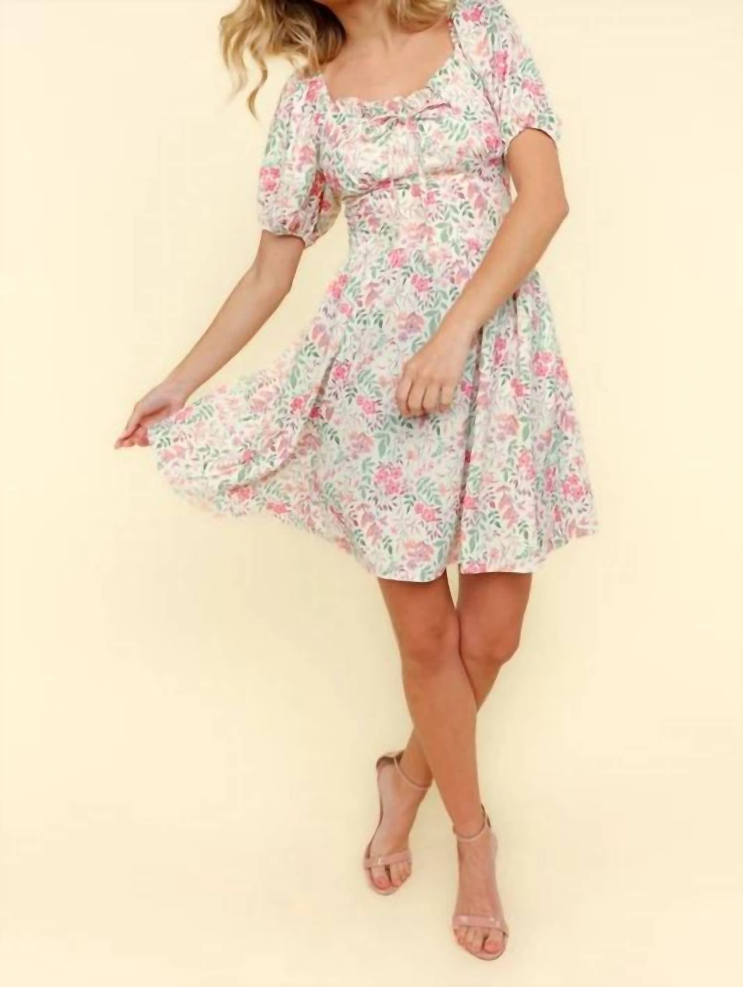 Kori - Ribbon Sweatheart Neck Smocked Floral Dress