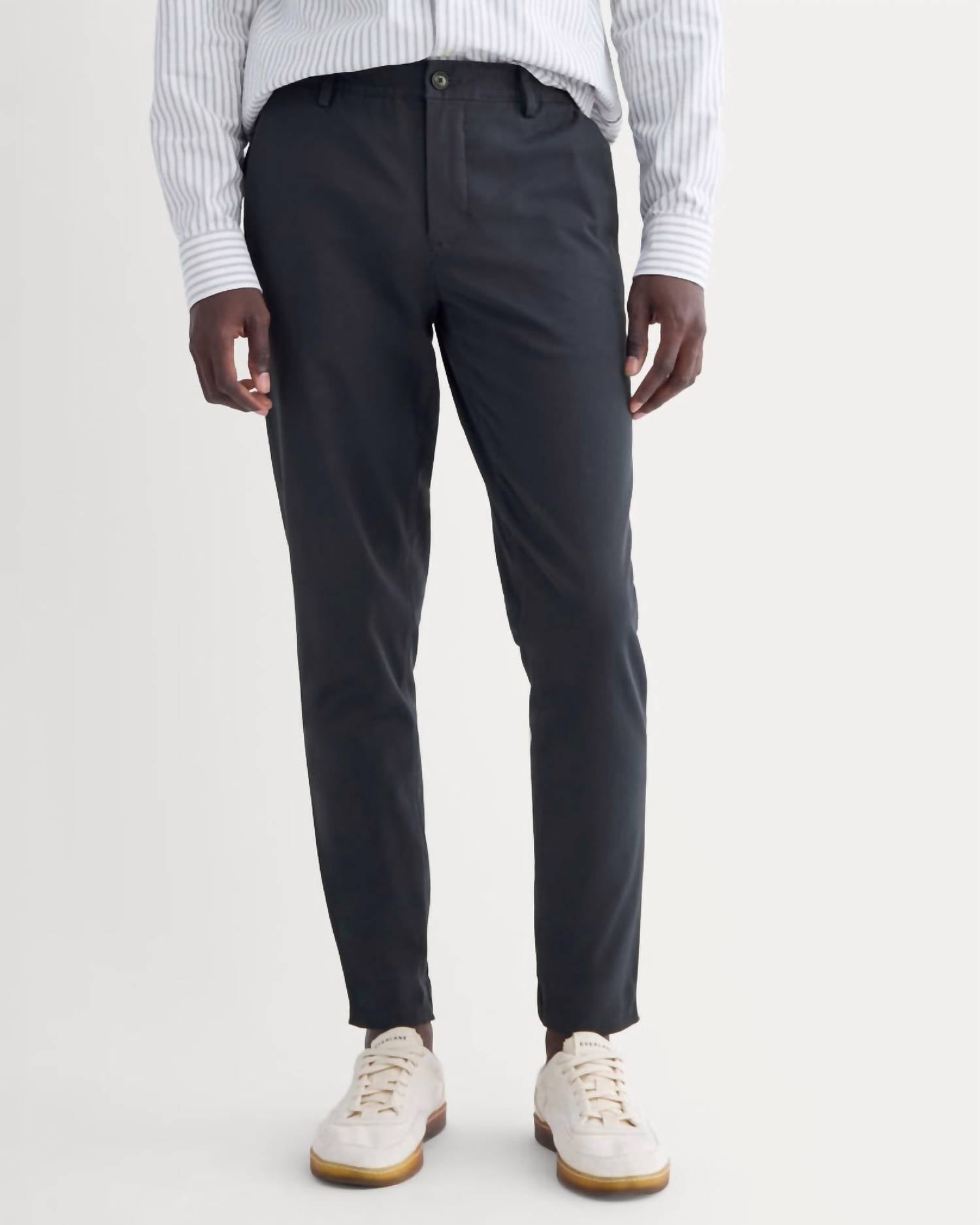 Everlane Performance Traveler Chino Pants in deep navy - men's pants