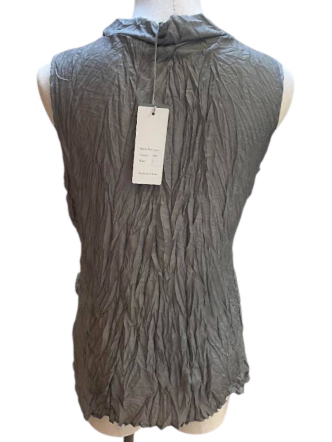 Shana Apparel - Women's Crinkle Top With Pockets