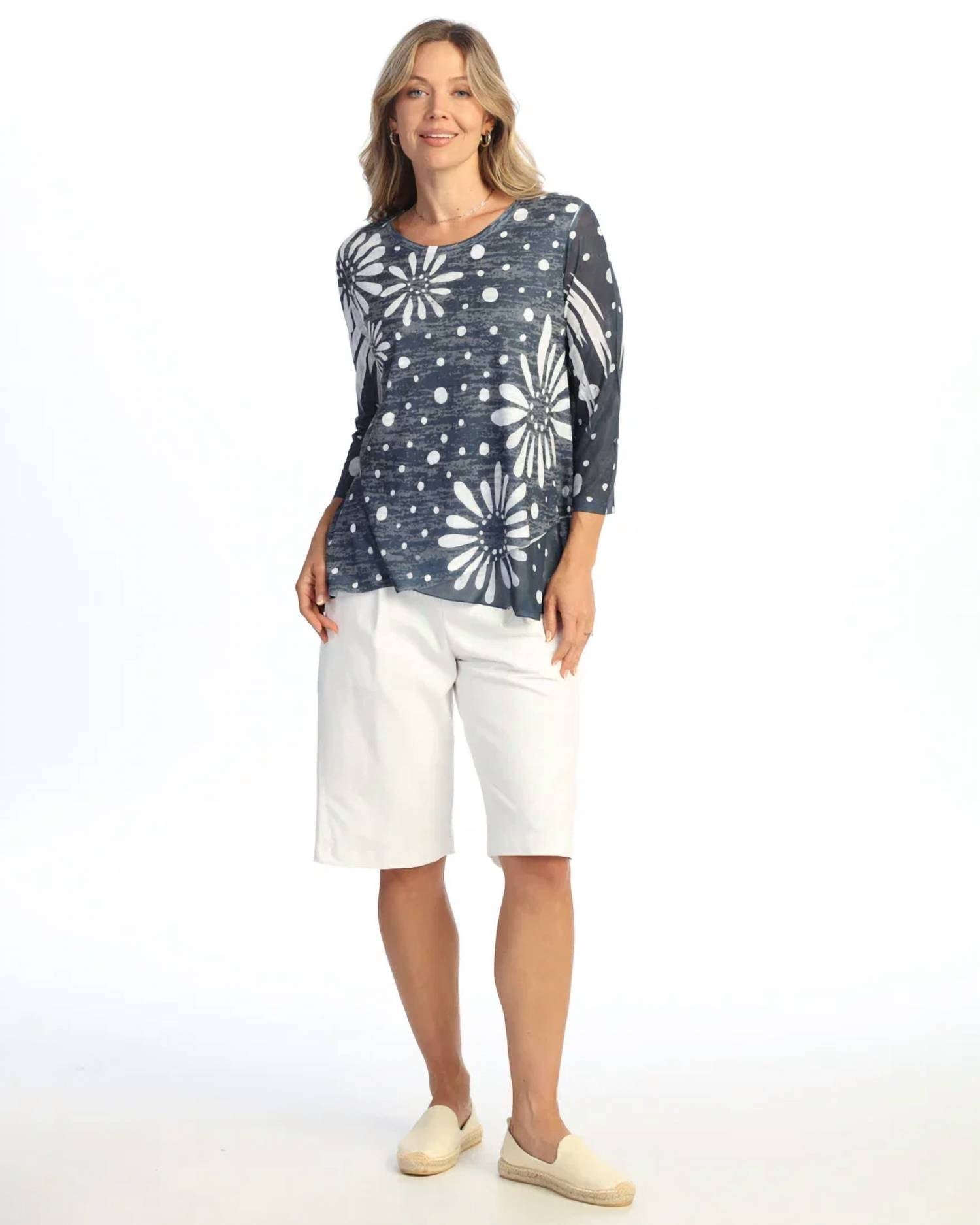 Jess & Jane - Mesh Contrast Burnout Tunic
