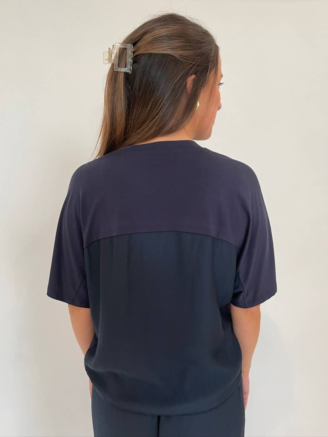 Lola & Sophie - Satin Short Sleeve Top