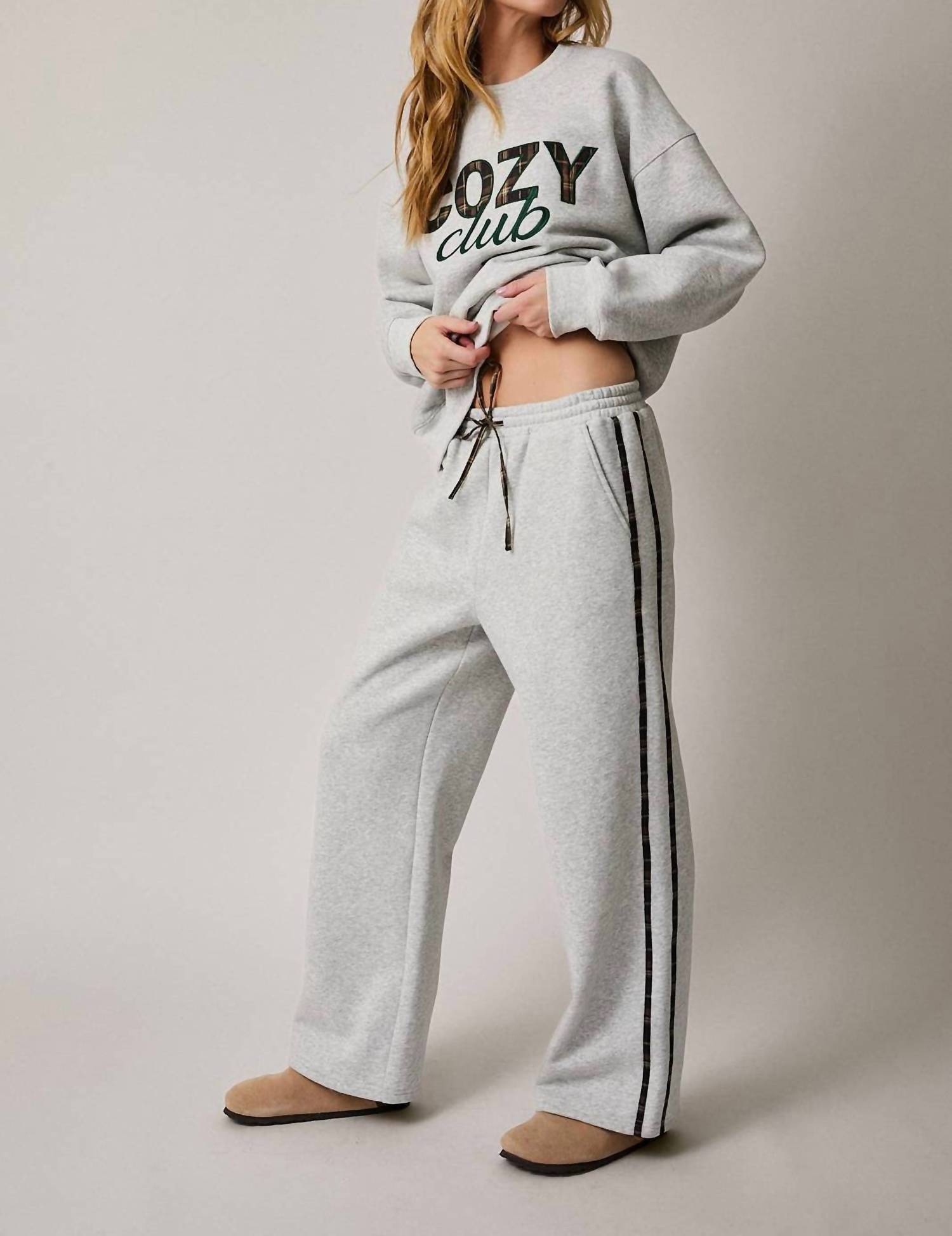 Sunday Edition - Cozy Club Embroidered Sweatshirt & Sweatpants Set