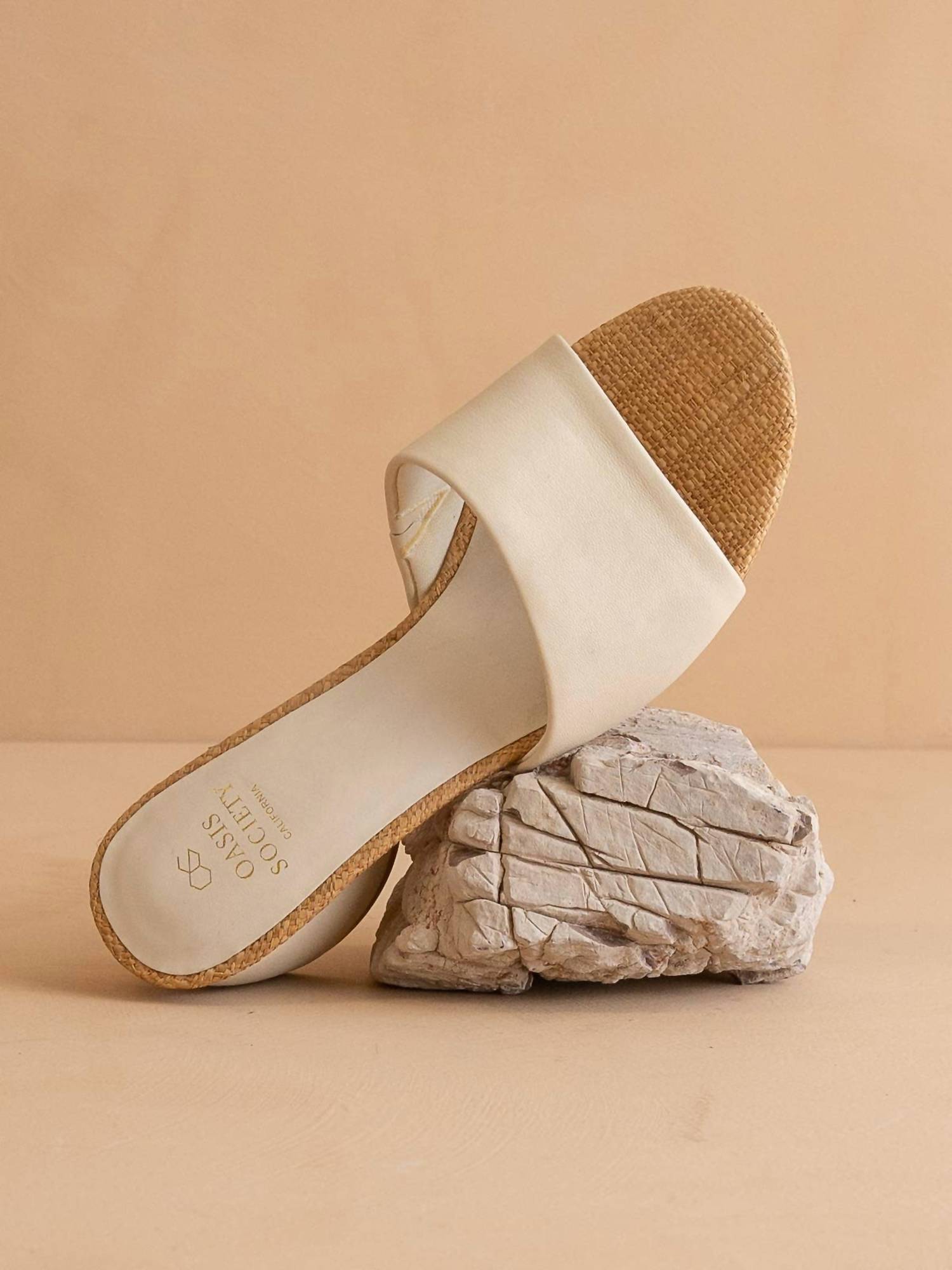 Oasis Society - Women's Paloma Low Heeled Sandal