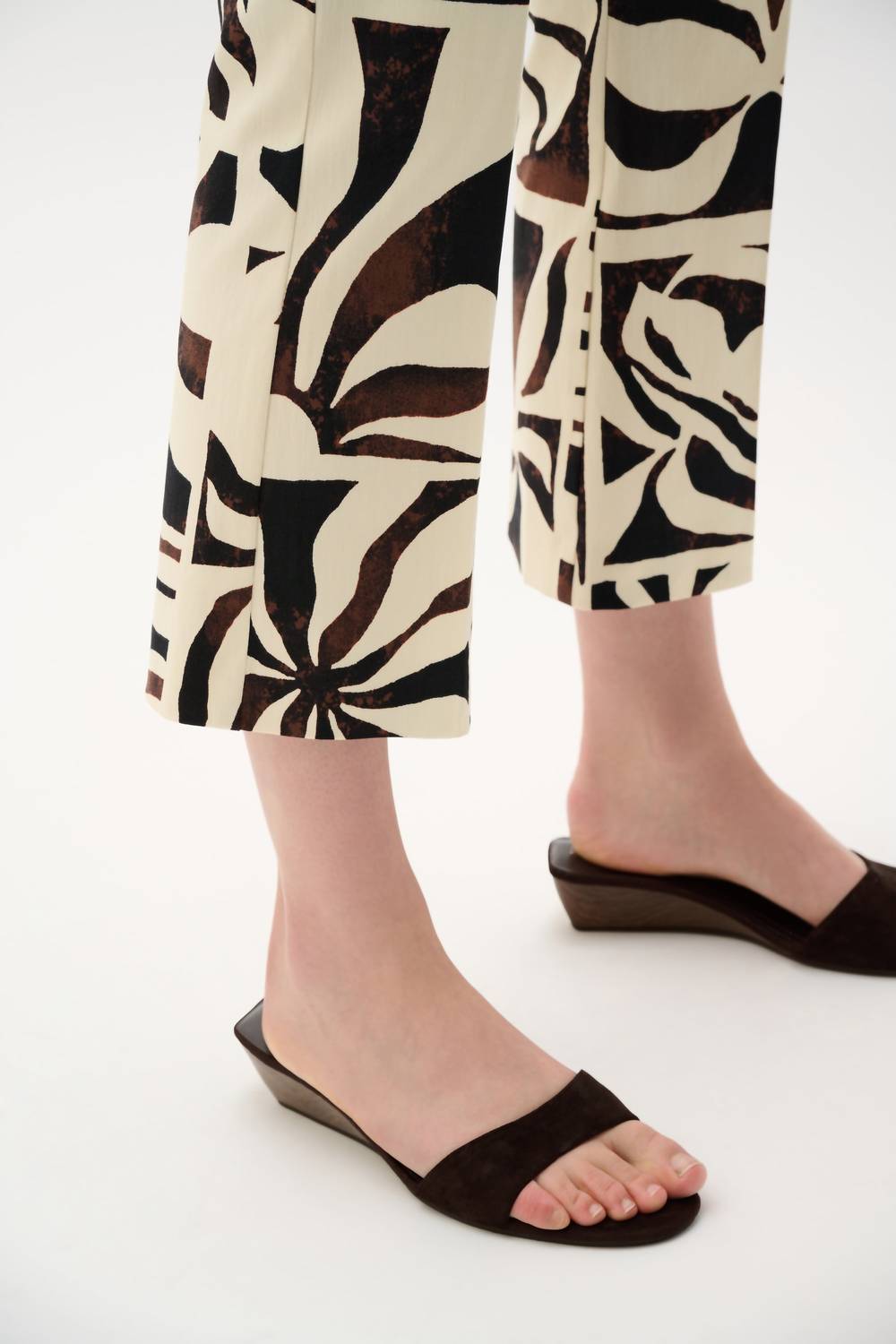 Joseph Ribkoff - Tropical Print Flared Pull-on Pants