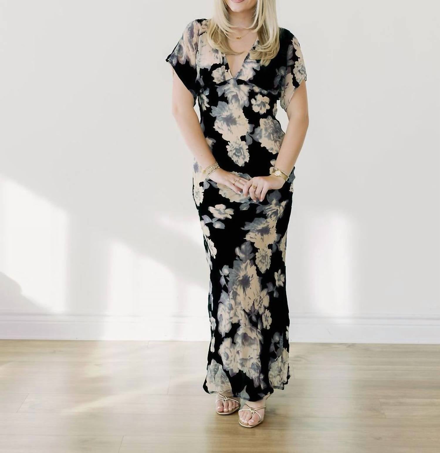 By Together - Elegant Floral Velvet Maxi Dress