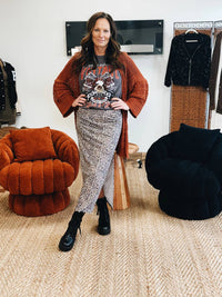 Bouteeque Closet - The Echo Graphic Tee