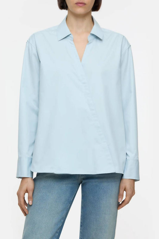 Closed - Women's Asymmetric Top