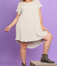 Umgee - High-low Scoop Frayed Hemline V-neck Dress - Plus