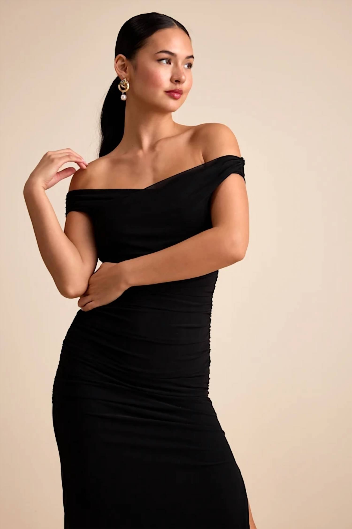 Lulus - Women's Scotia Mesh Ruched Off-the-shoulder Maxi Dress