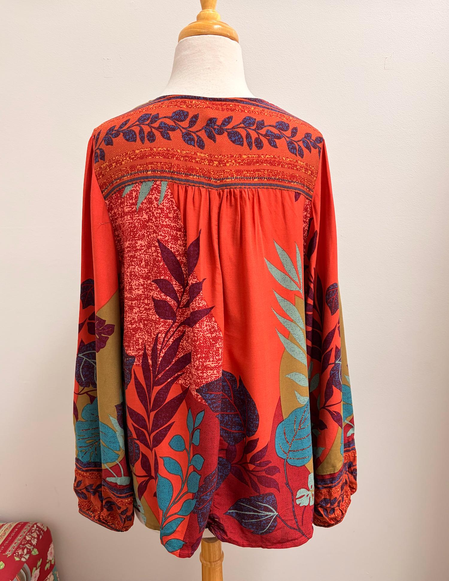 Easel - Women';s Long Sleeve Printed Top