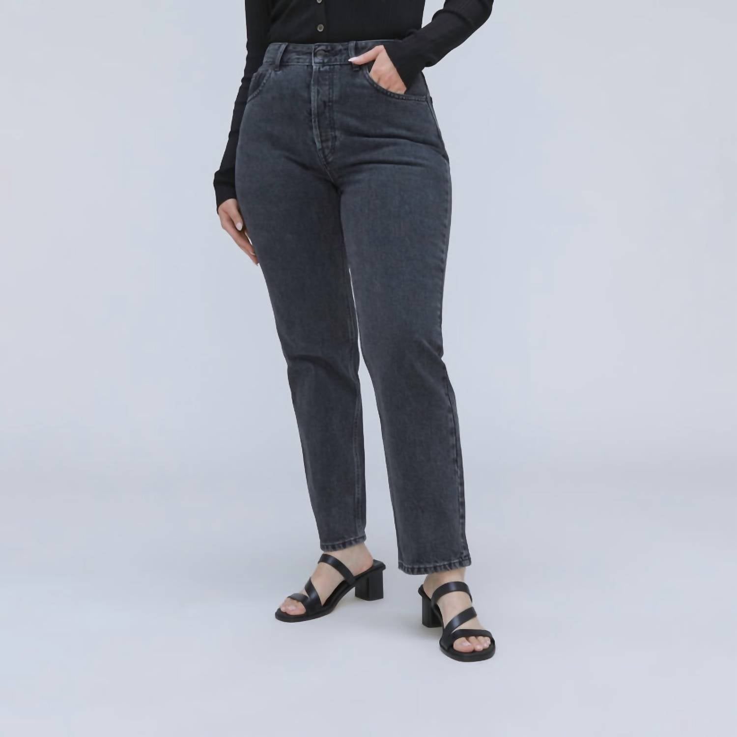 Everlane 90s Cheeky Hourglass Jeans in washed black - women's jeans - detail view