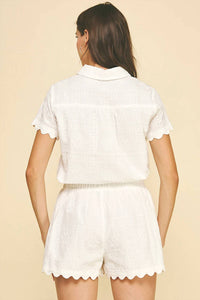Pinch - Embroidery Detailed Wide Short