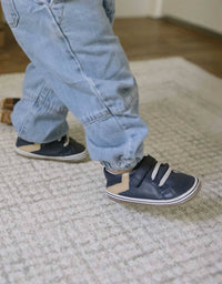 Robeez - Boy's Adam First Kicks Sneaker