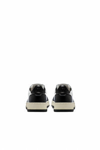 Autry - Women's Medalist Low Sneakers
