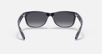 Ray Ban - New Wayfarer Classic Medium Polarized Sunglasses Rb2132 660778