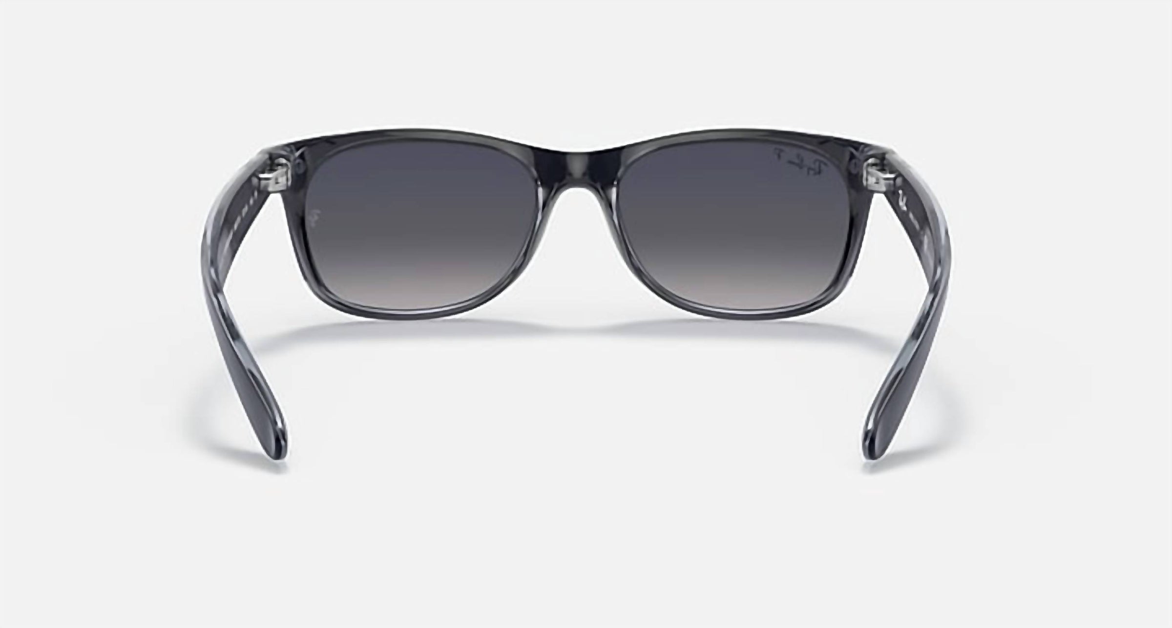 Ray Ban - New Wayfarer Classic Medium Polarized Sunglasses Rb2132 660778