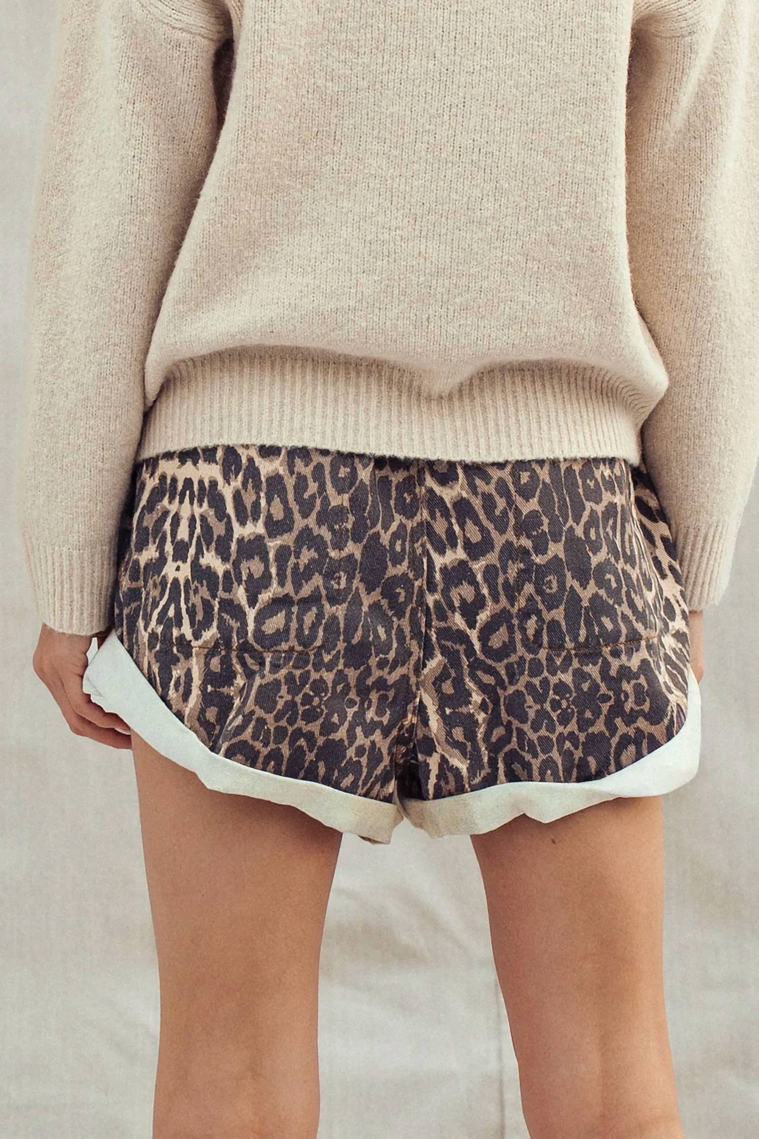 Urban Daizy - Rolled Cuff Shorts