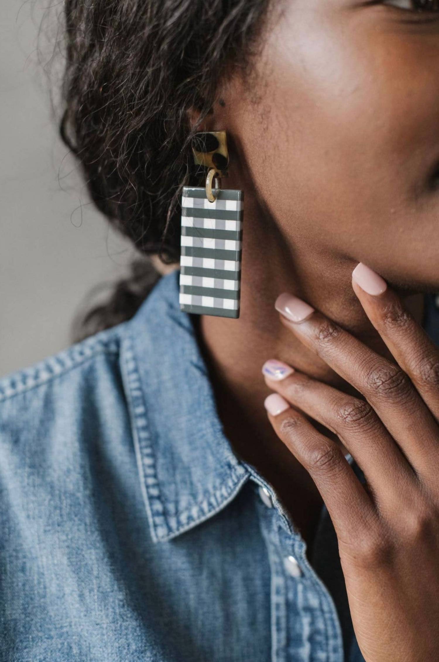 Sunshine Tienda - Women's Gingham Cabana Earrings
