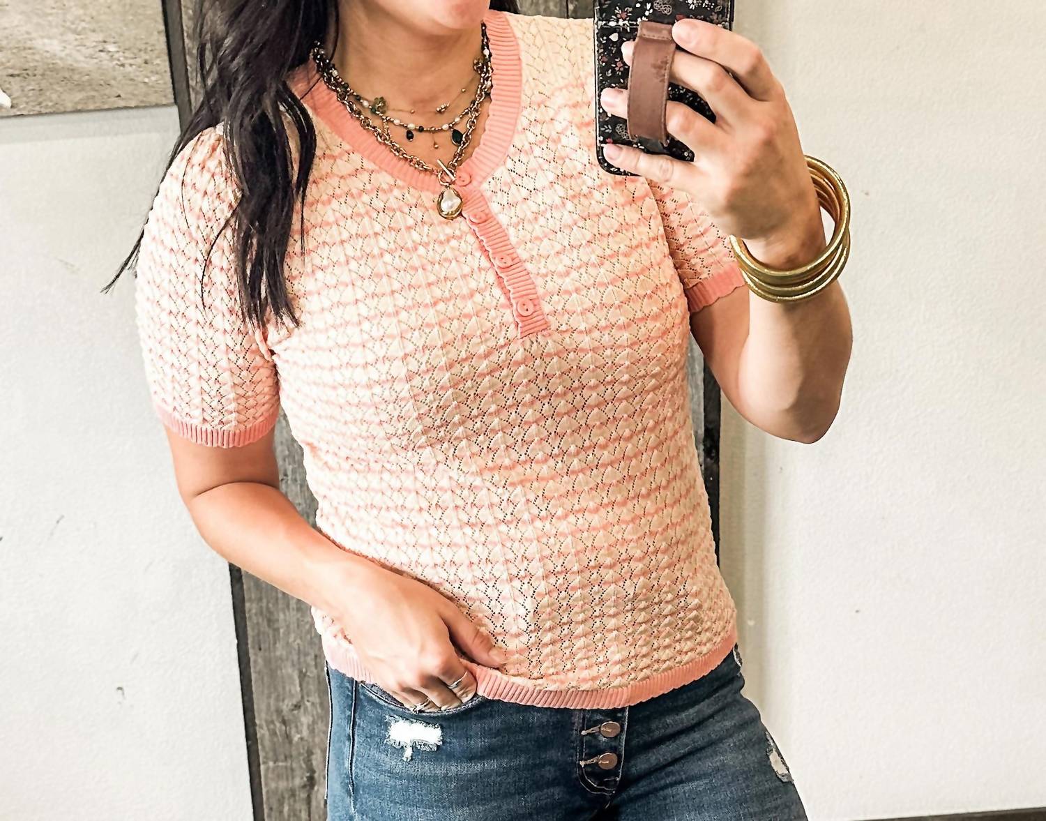 Listicle - Montana Scallop Top