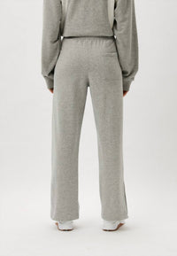 Cream Yoga - Women's Relaxed Straight Leg Sweatpants