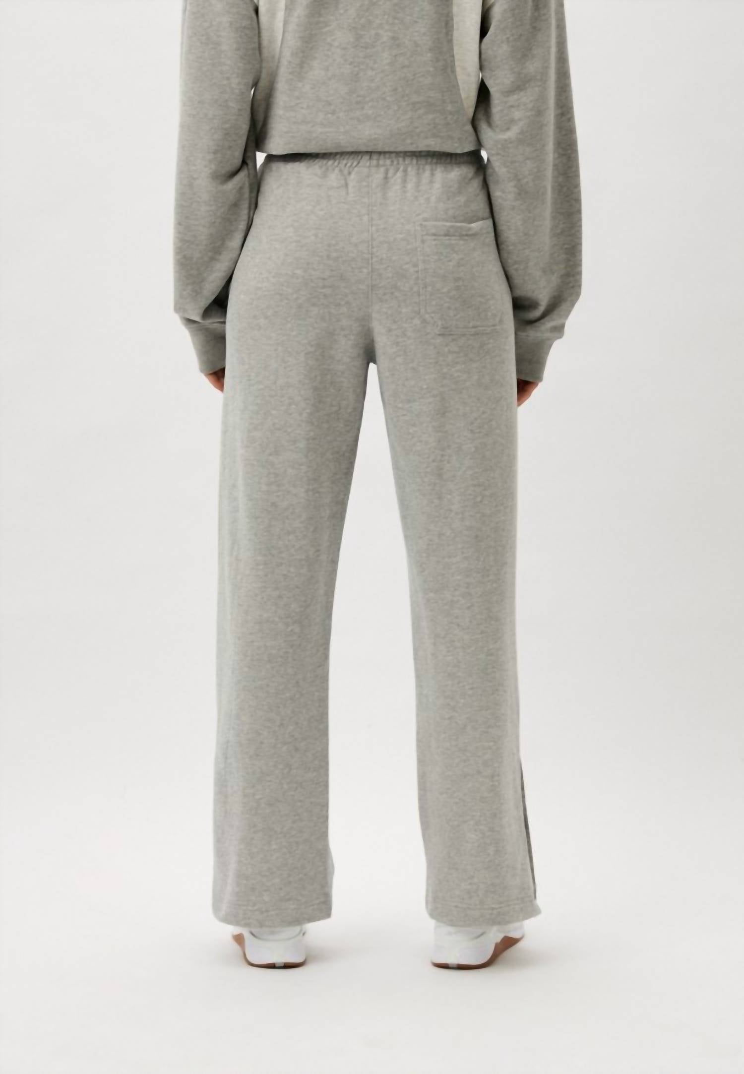 Cream Yoga - Women's Relaxed Straight Leg Sweatpants