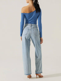 Astr - Kora Twist Front Long Sleeve Top