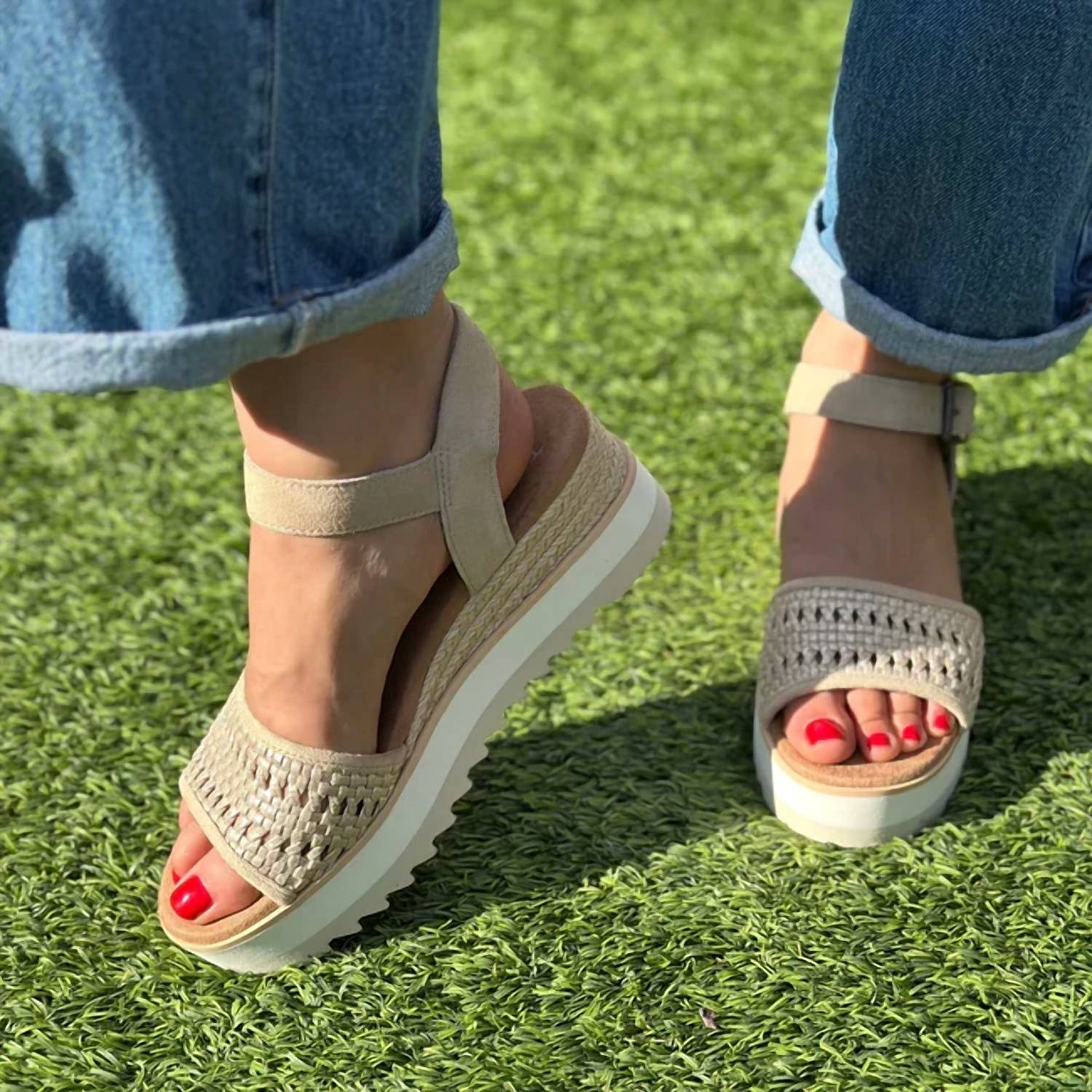 Toms - Women's Diana Wedge Sandal