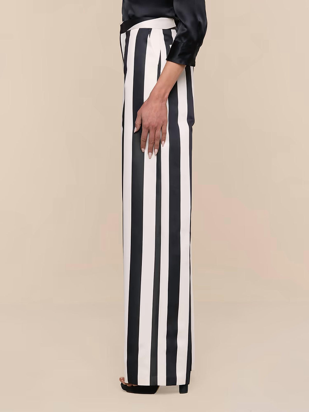 L'Agence - Livvy Satin Straight-leg Trouser