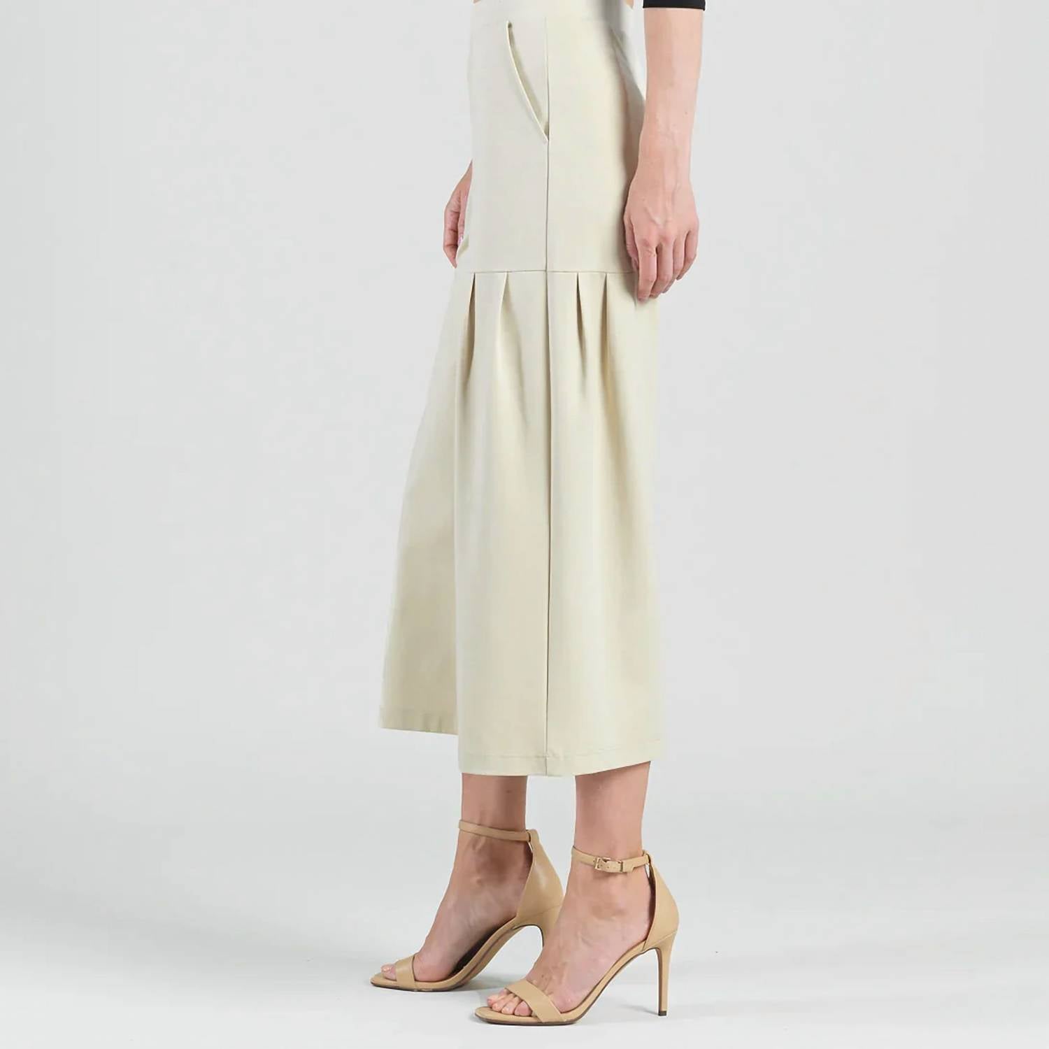 Clara Sunwoo - Cropped Pleated Gaucho Pants
