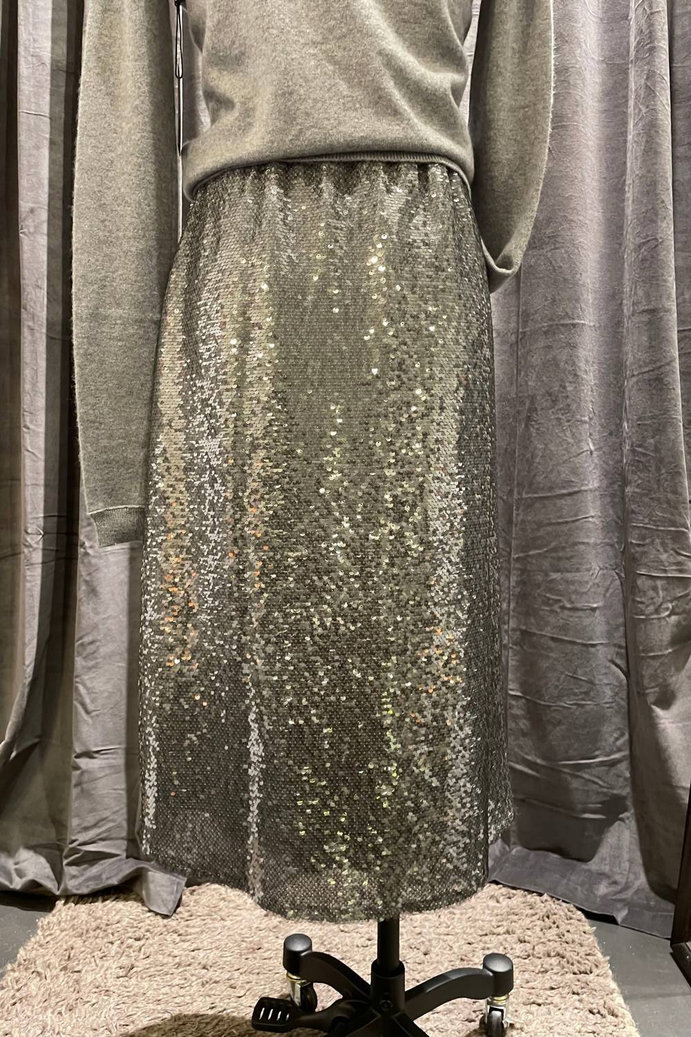 Brazeau Tricot - Women's Shimmer Sequin Midi Skirt