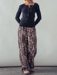 Urban Daizy - Ribbed Henley Long Sleeve Top