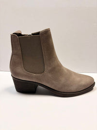 VOLATILE Women's Carriage Lug Boots in stone - women's shoe