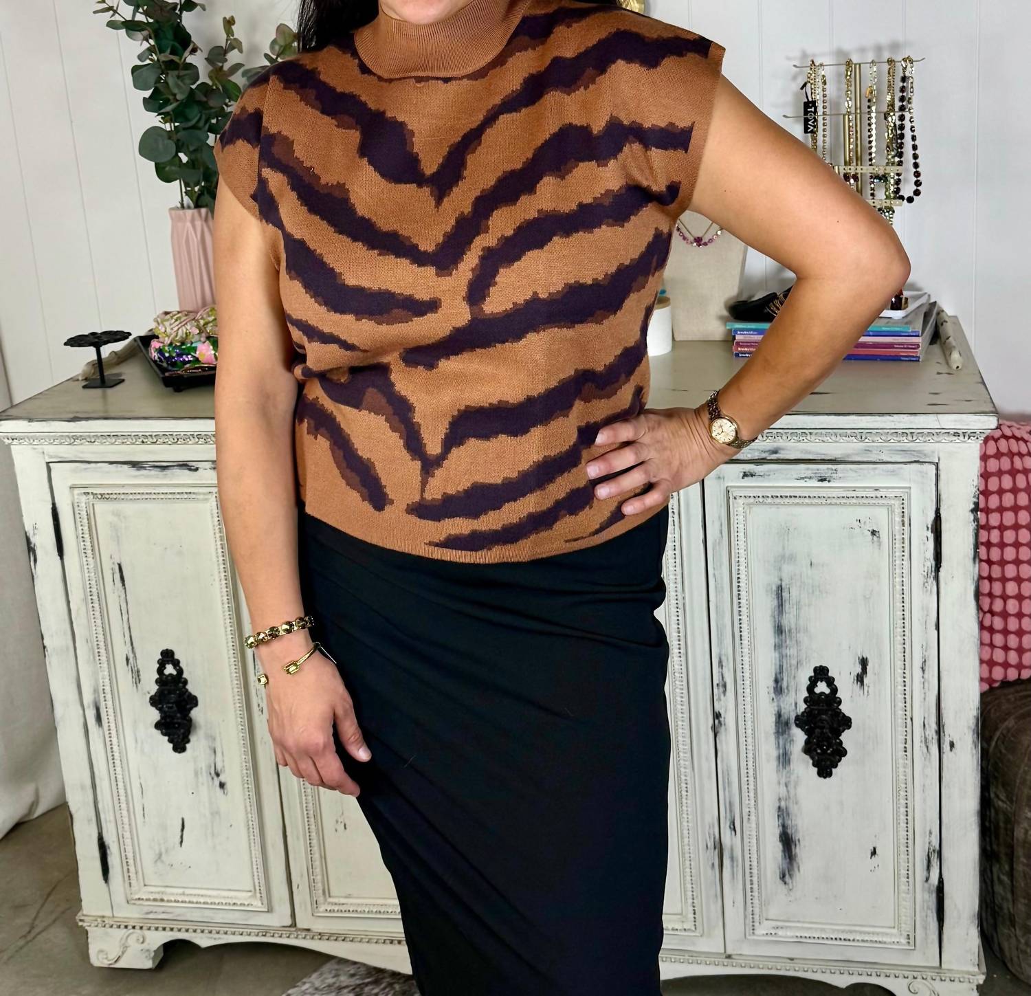 Entro - Animal Pattern Short Sleeve Mock Neck Top