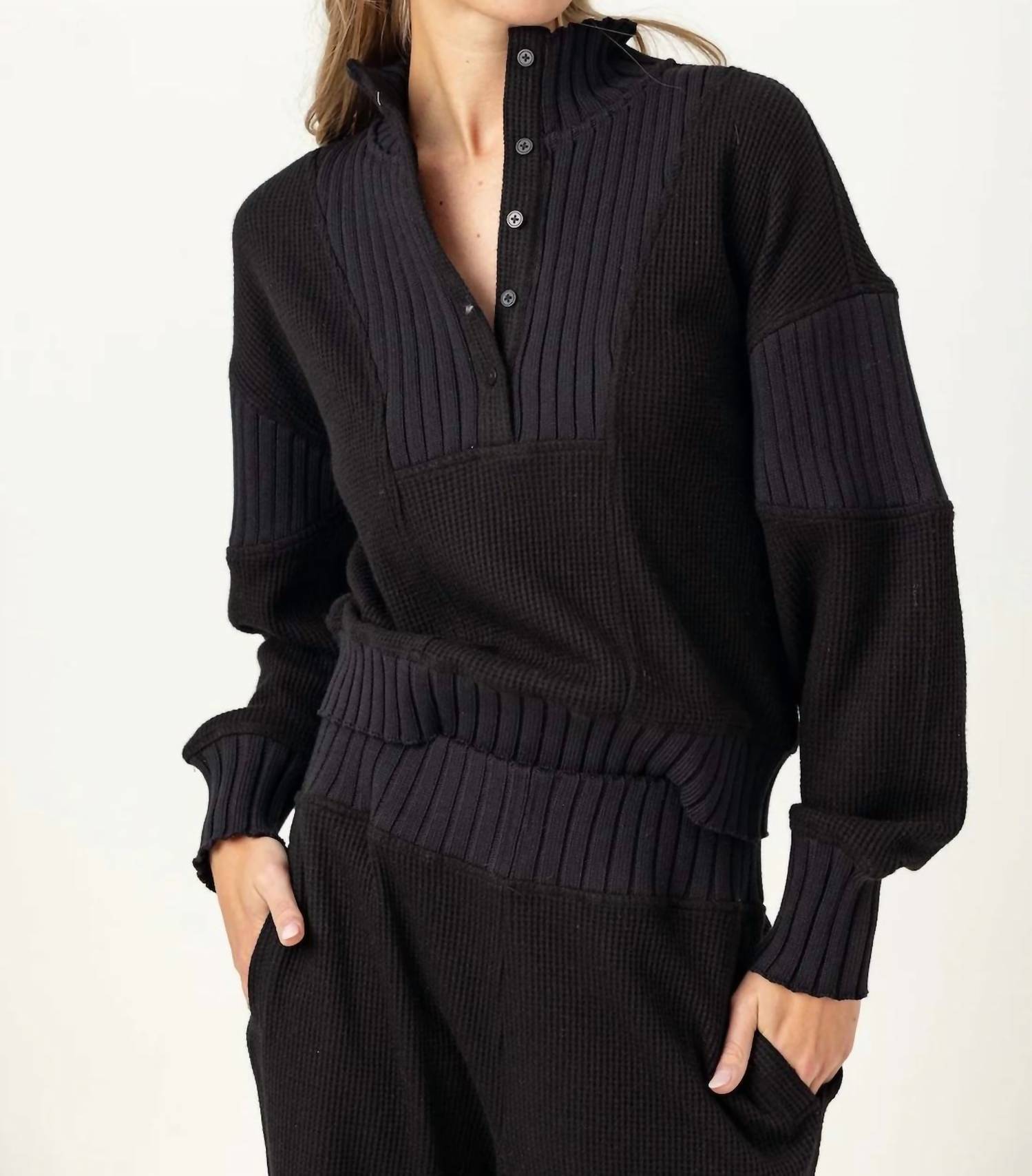sundays Senette Pullover in black - women's top