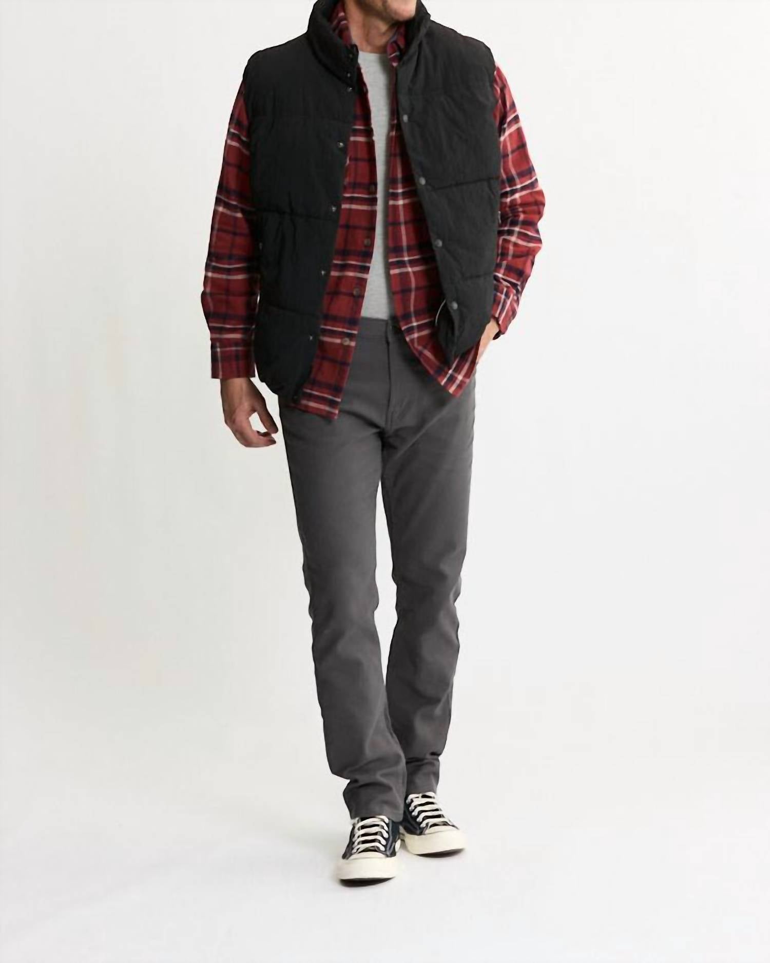 JACHS NEW YORK Namath Snap Button Puffer Vest in black - men's jacket