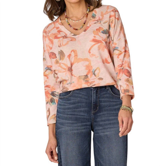 Democracy - Three Quarter Sleeve Rounded V-Neck Floral Printed Knit Top