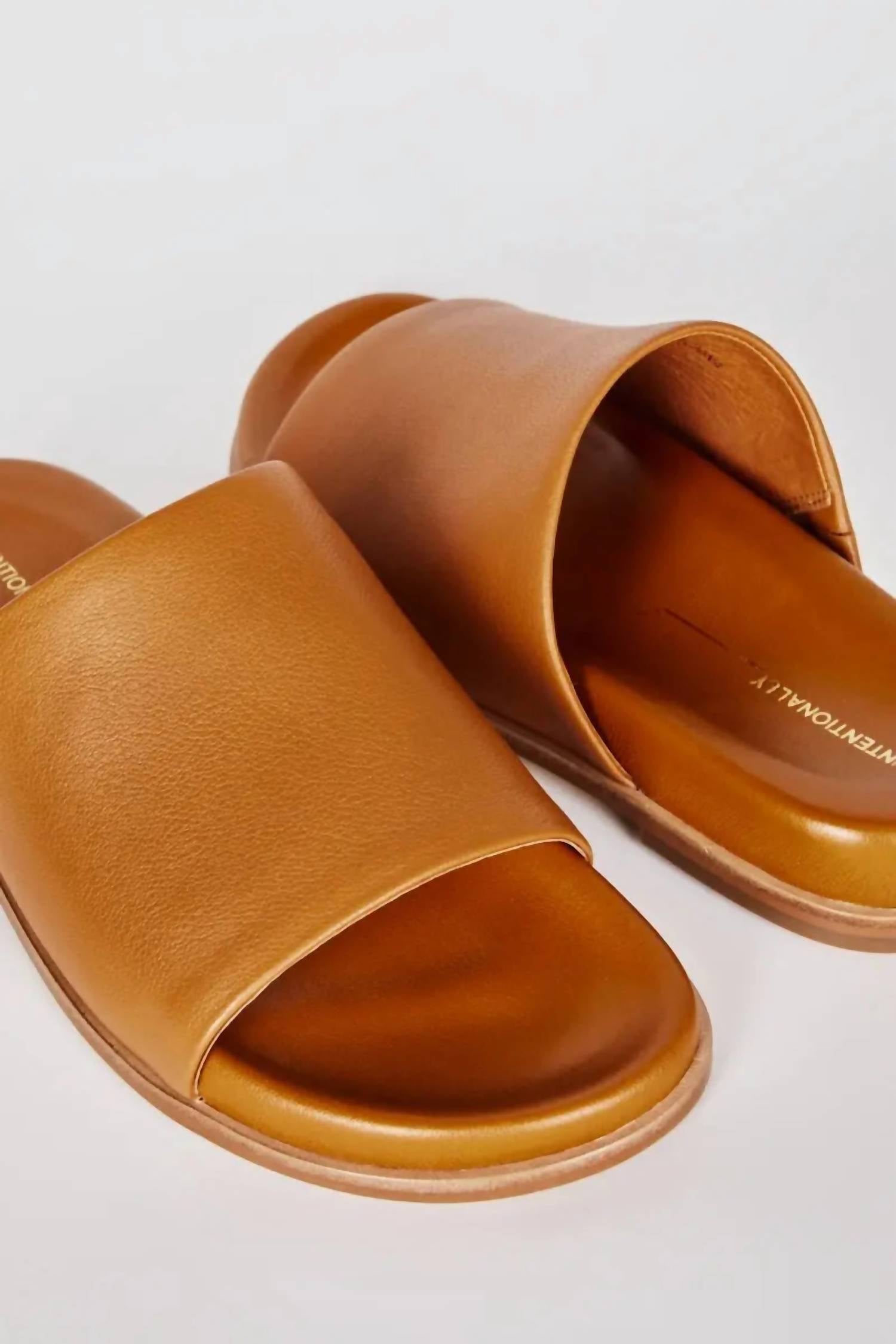 Intentionally Blank - Women's Pippy Sandal