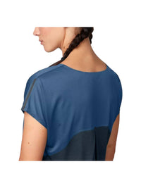 On - Women's Performance-t Shirt