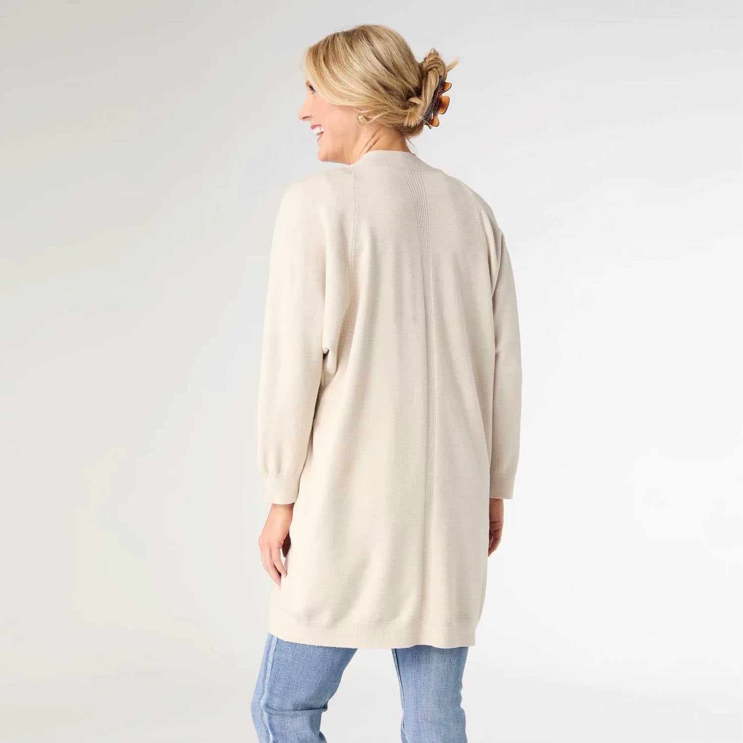 Coco + Carmen - Lightweight Heavenly-luxe 3/4 Sleeve Cardigan With Pockets