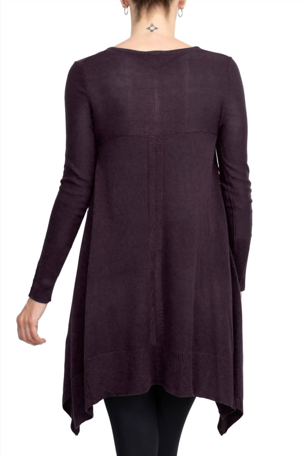Cupio - V-neck Long Sleeve High Low Hem Top