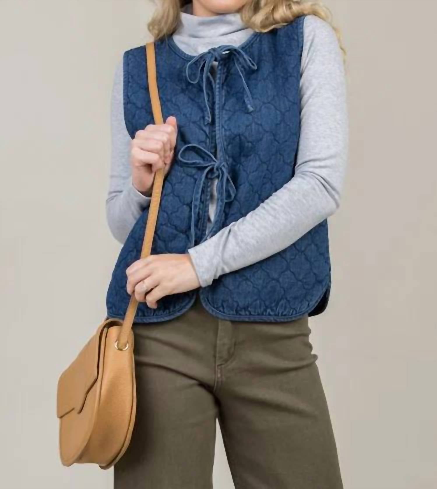 Veveret - Quilted Vest