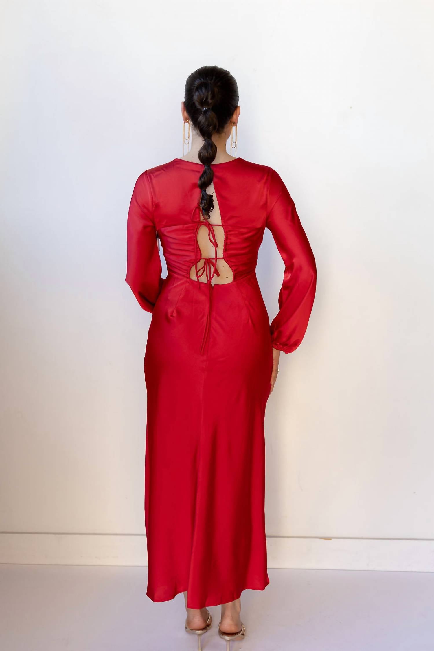 Astr - Elyse Crew Neck Maxi Dress