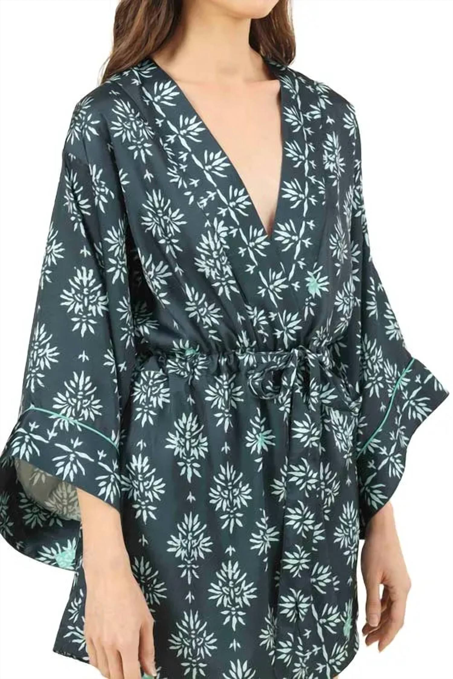 Omika - Aashi Robe