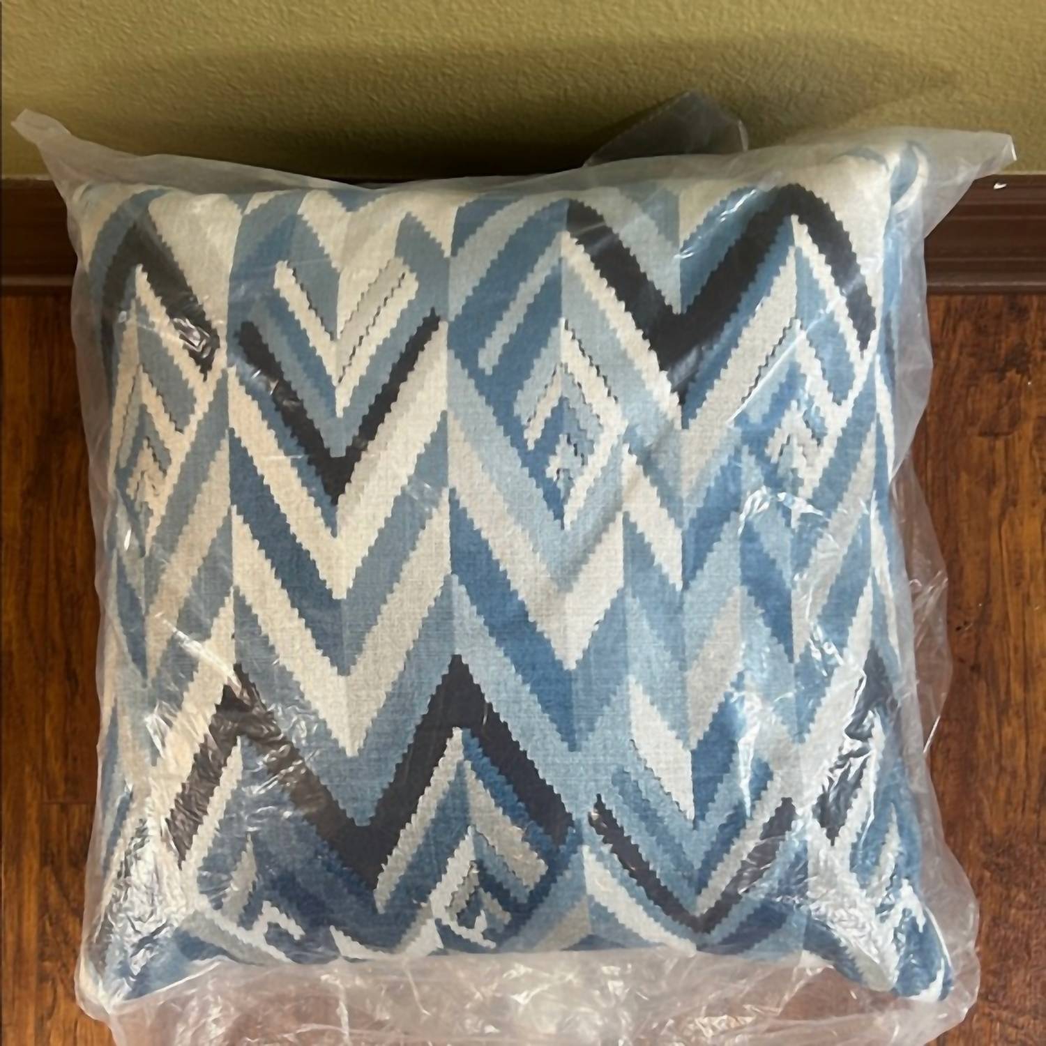 Missoni - Zigzag Pattern Pillow - Set Of 2